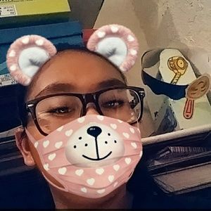 Meet your Posher, Sarai